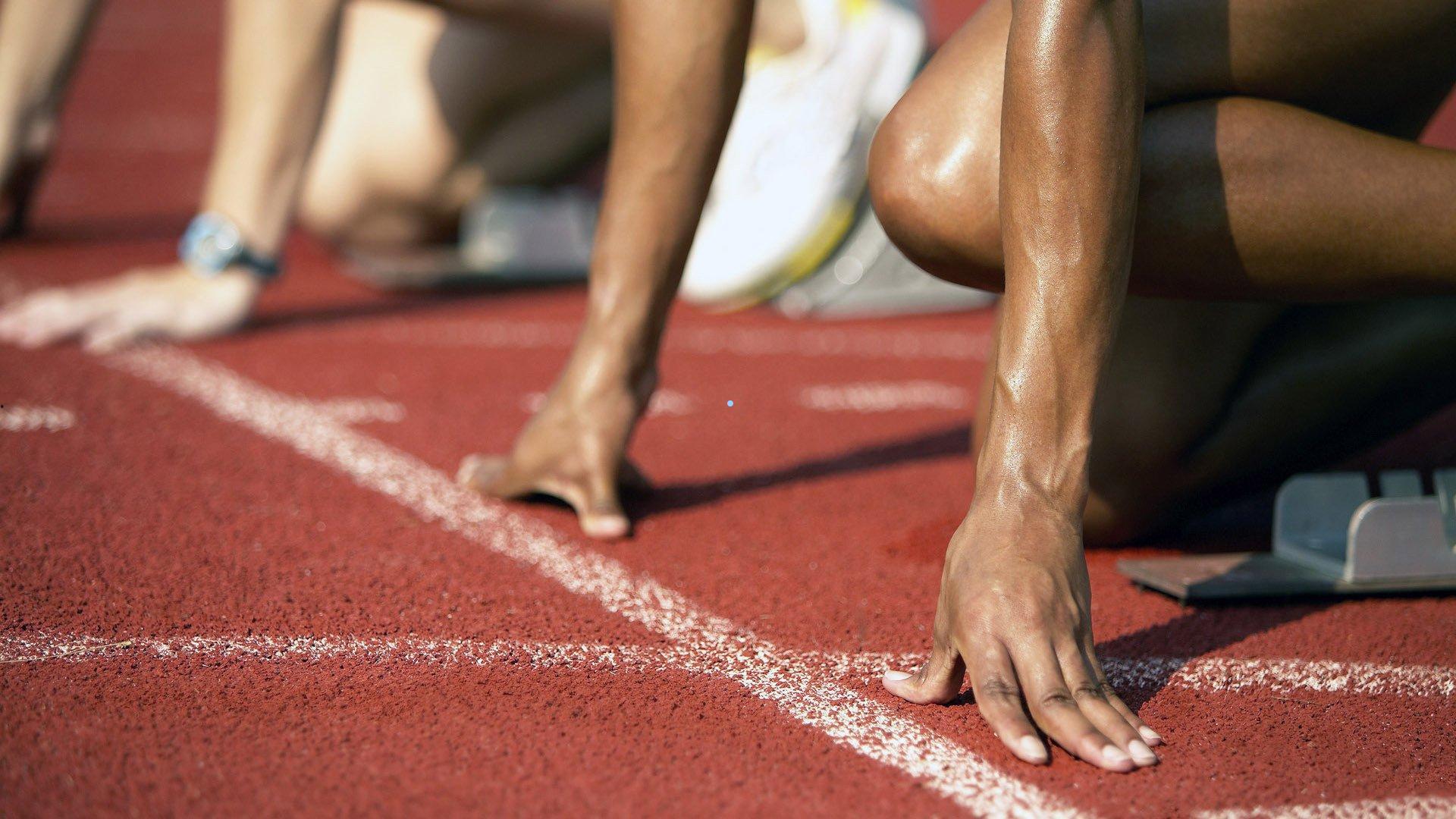 HTH.com|曼联后防基石拒冬窗转会，恩迪迪接触传闻澄清，卡里克、马赛与阿森纳成赛季焦点