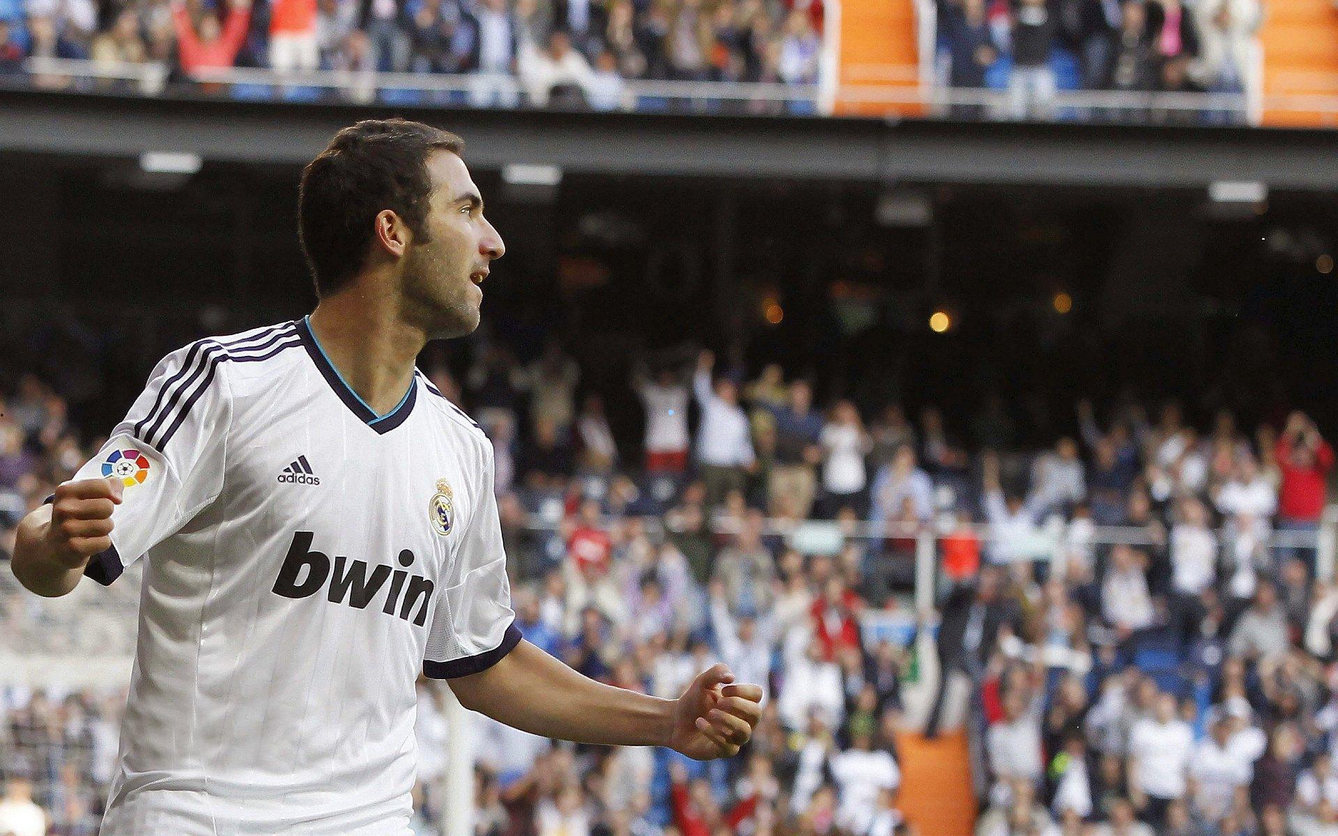 半场两球领先竟崩盘！曼联防线再成豆腐渣工程